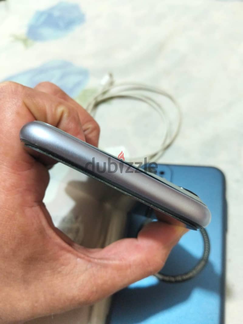 آبل - آيفون 11 3
