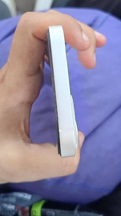 Apple - iPhone 13 5