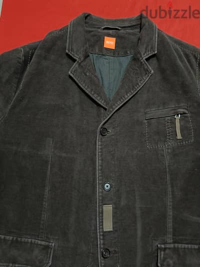 : جاكيت Hugo Boss اجلد غزال وريچنال مليار%  ​الوصف: