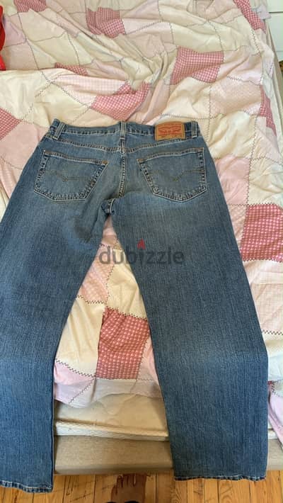 Levis 527