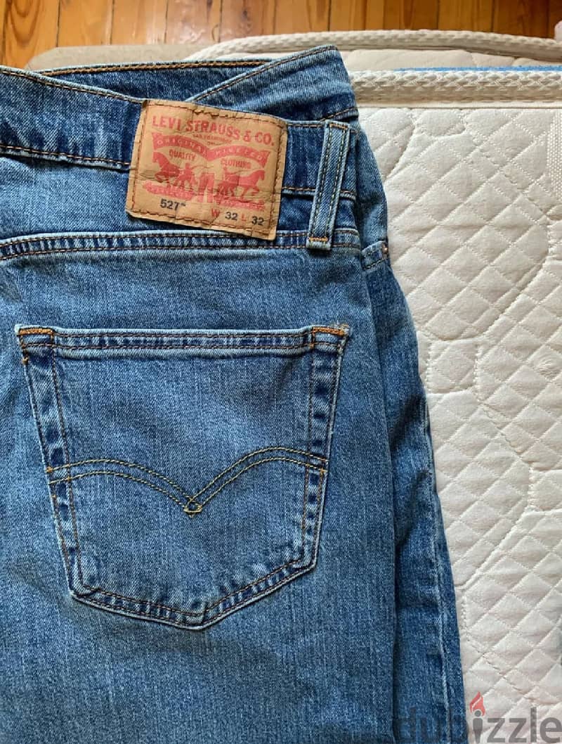 Levis 527 1