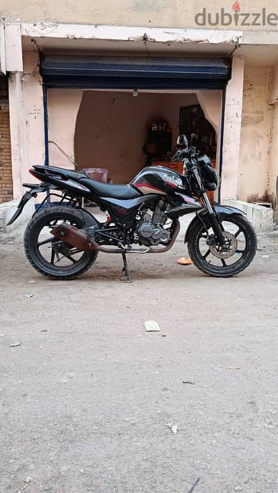 موتسكل بينيلي VLR150