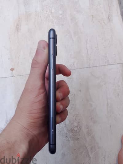 Apple - iPhone 11