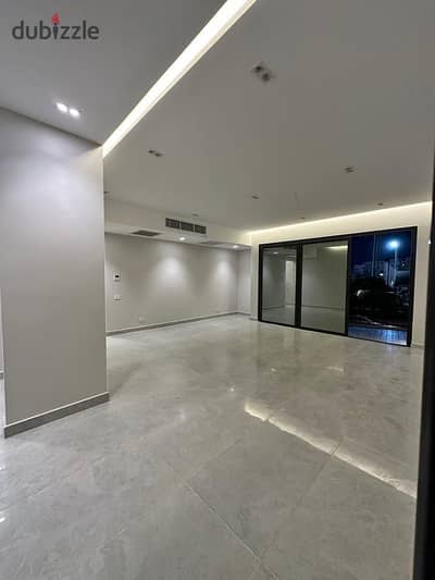 finished Apartment 3 bed Ready to move in Six West