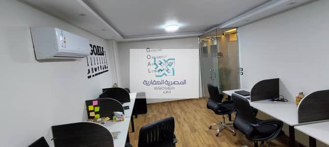 مقر اداري #للايجار  #جراند_بلازا_الحجاز  شارع #كارفور الرائيسي بالقرب من الدائري ومنطقه البنوك  على الواجهة  100 متر