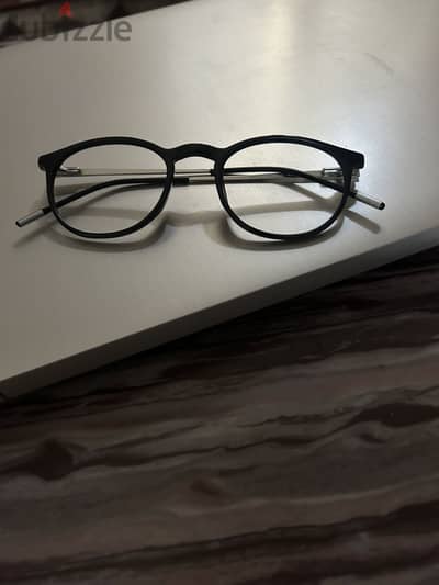 Eyeglasses frame
