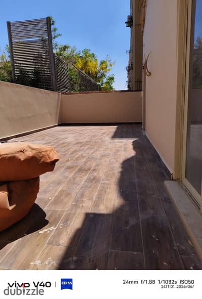 Apartment for rent in the Fifth Settlement in Al-Narges villas close to Fatima Al-Sharbatly Mosque on the ground floor with a private tiled garden of approximately 50 m at the back suitable for residential or administrative purposes