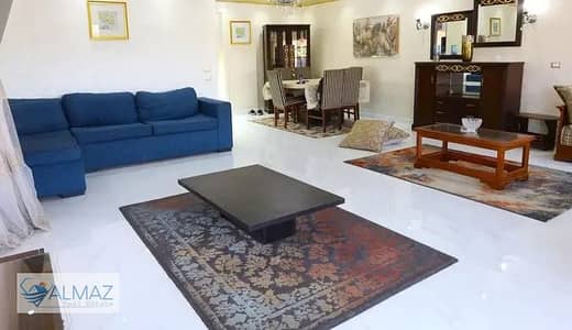 Furnished 200 sq m apartment for rent in Al Shweifat, Fifth Settlement, directly bordering South 90th Street.