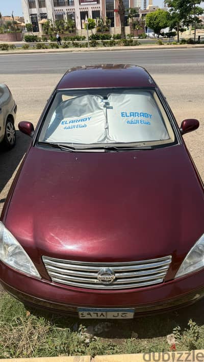 Nissan Sunny 2010