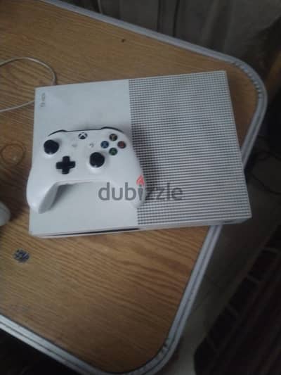 xbox one s مستعمل لكن هوا شغال زي الفل