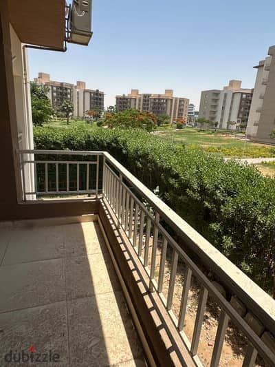 شقة للإيجار في كمبوند وصال