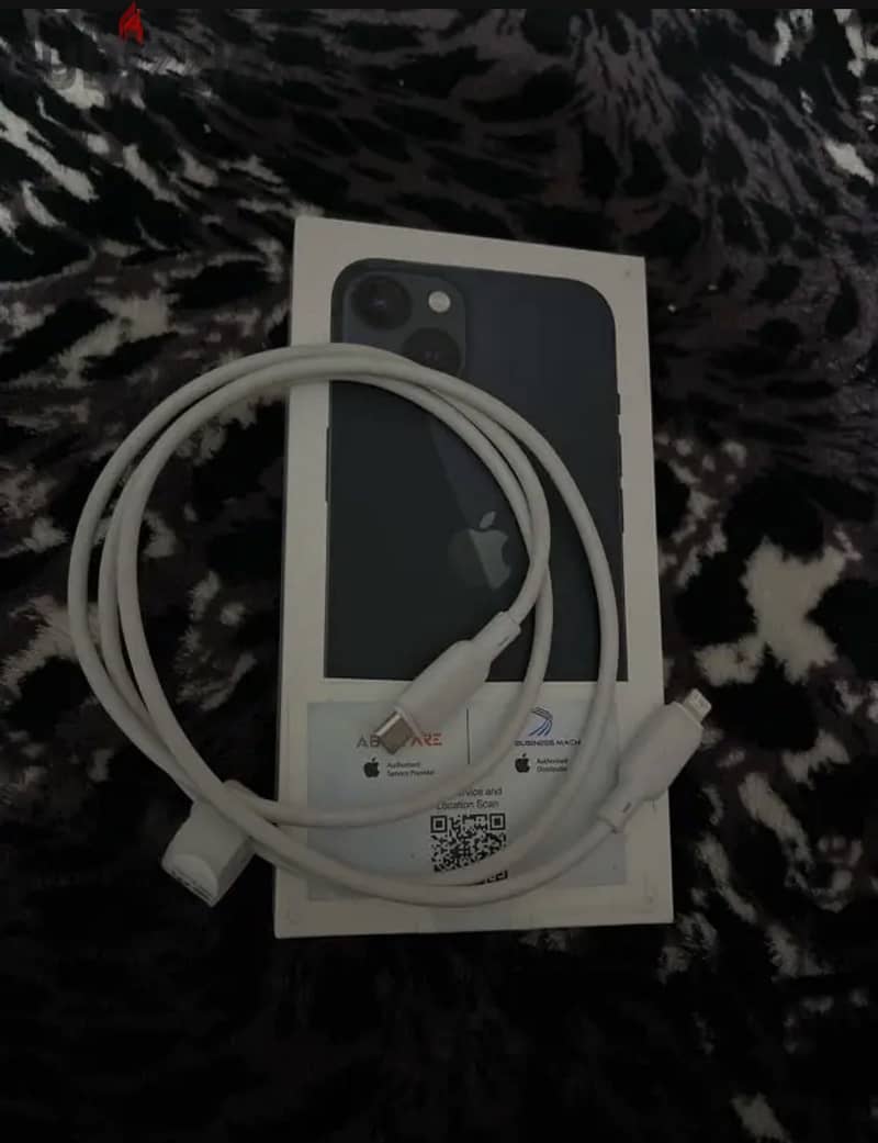 Apple - iPhone 13 2