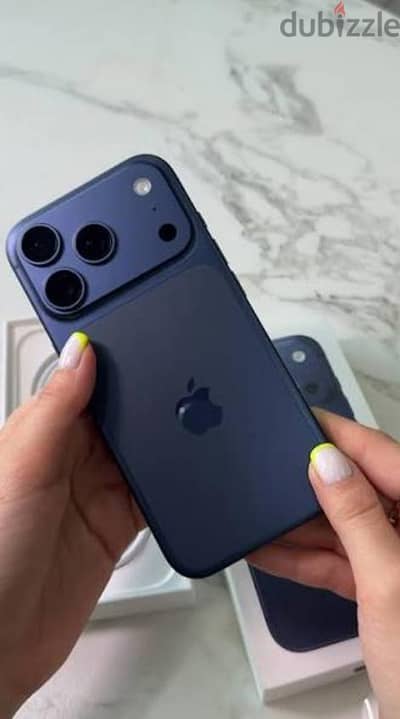 آبل - آيفون 17 برو ماكس
