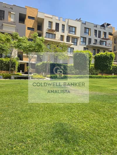 اقل من سعر الماركت ترايبلكس روف في ايستاون سوديك نصف تشطيب بحري 3 غرف نوم في القاهره الجديده التجمع الخامس