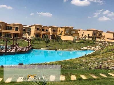 Large Twin House Villa for Sale in Royal Meadows with an Elevated View Large Twin House Villa for Sale in Royal Meadows with an Elevated View