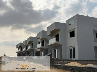 شقة أرضي بحديقة للبيع في V. RESIDENCE – الشيخ زايد