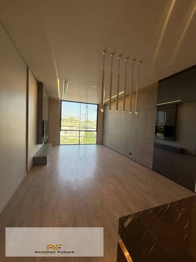 Own a duplex with a direct view of Land Escape in the Neom Pyramids compound, featuring all essential amenities for daily living.