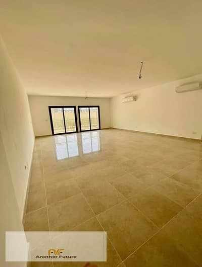 An apartment available for immediate handover in a distinctive compound, situated in a location that combines tranquility with proximity to key areas.