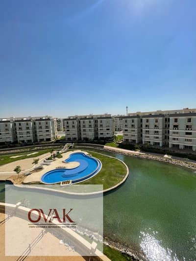 remium iVilla Roof lake view for rent in Mountain View Hyde park