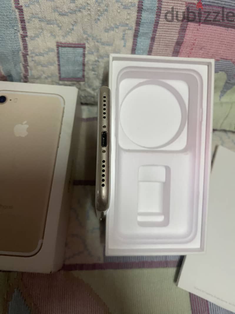 iphone (7) (32gb) 5