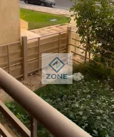 شقة للايجار قانون بمدينتي B6 ارضي 82م بحديقة 30م فيو شارع وبموقع وسعر مميز
