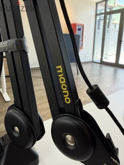 HyperX Quadcast mic + Rapoo FHD camera + Mic holder