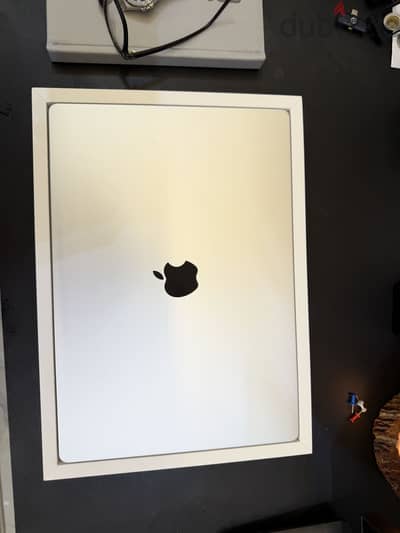 Macbook M5 pro 1TB 16inch
