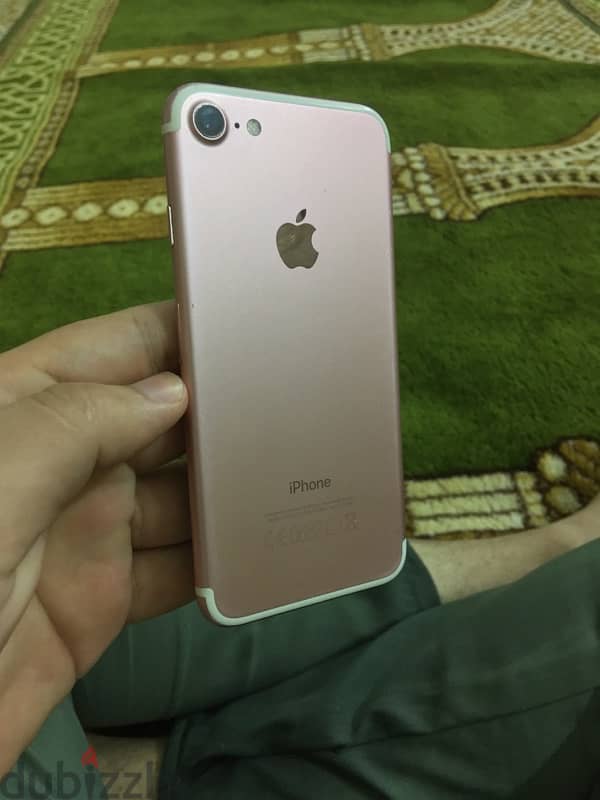 IPhone 7 Rose 1