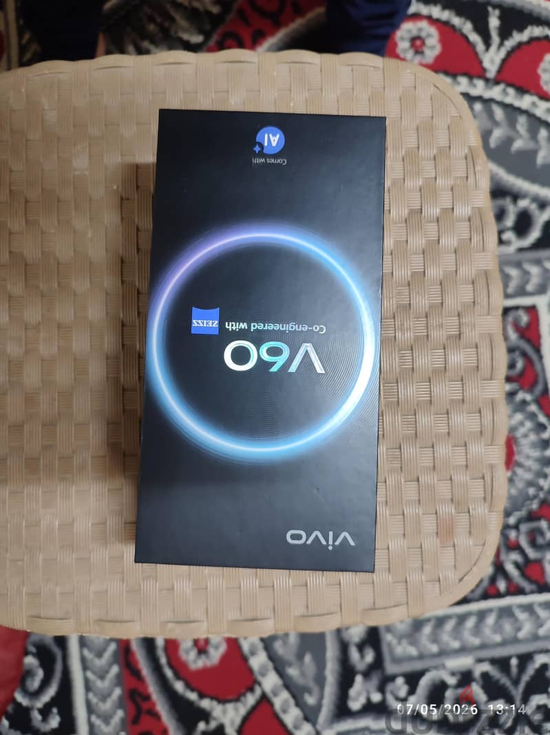 Vivo V60 5