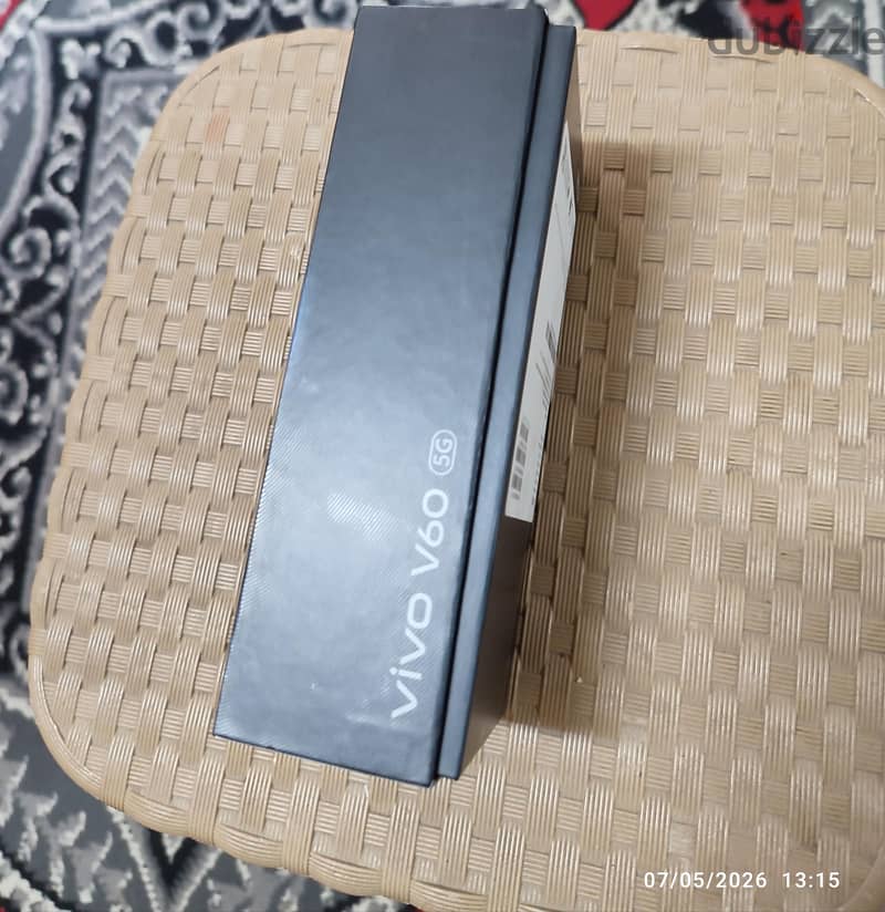 Vivo V60 8