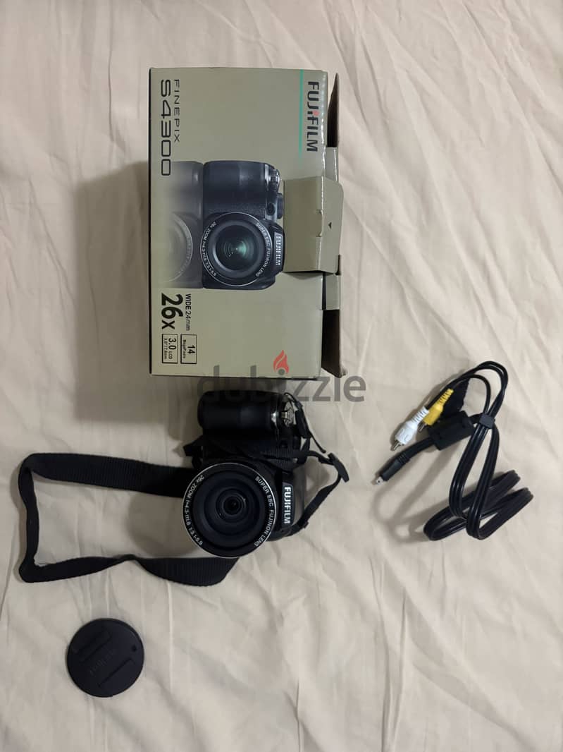 Fujifilm FinePix S4300 1