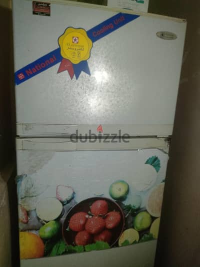 ثلاجه للبيع