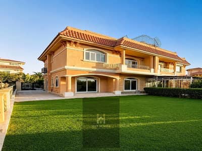 For rent in Madinaty, Twin House Villa J Classic, 260m, special finishing in phase four villas.