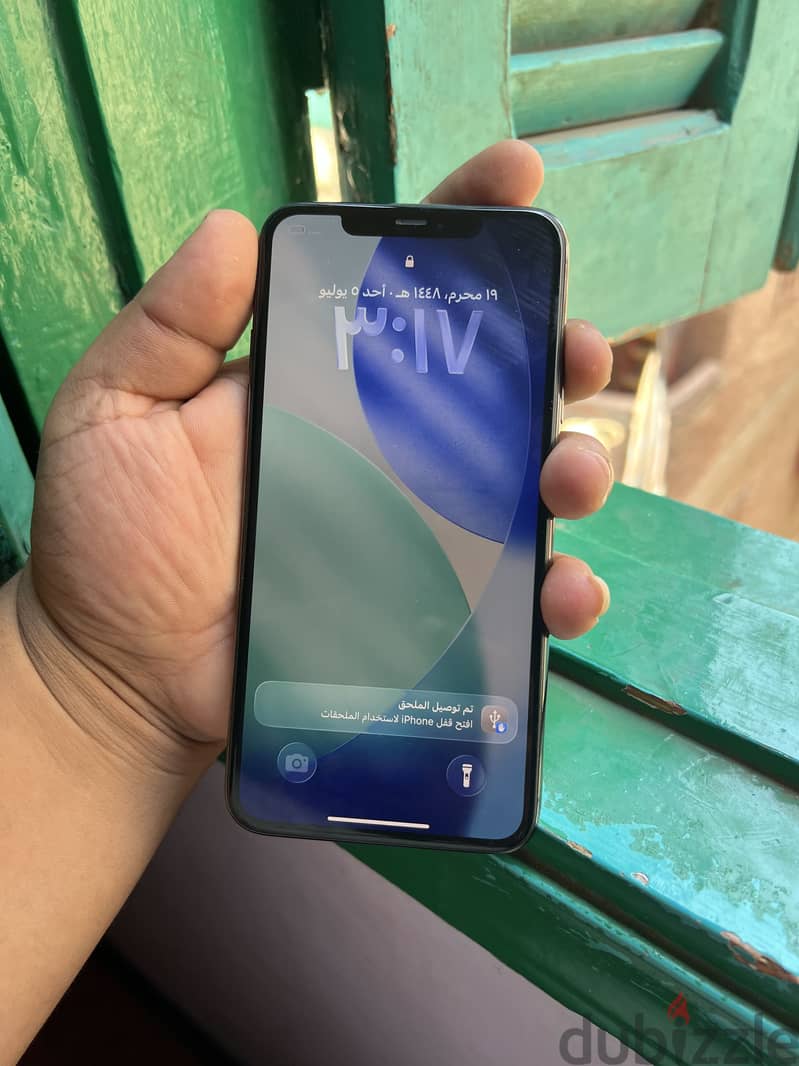 Apple - iPhone 11 Pro Max 4