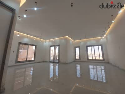شقة للايجار بالمطبخ والتكيفات اول سكن
