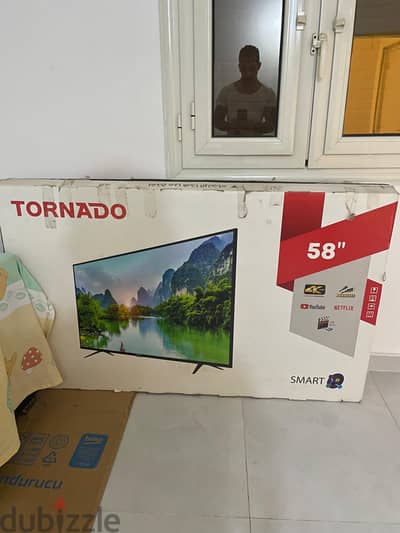 شاشه smart TV tornado 58 بوصه
