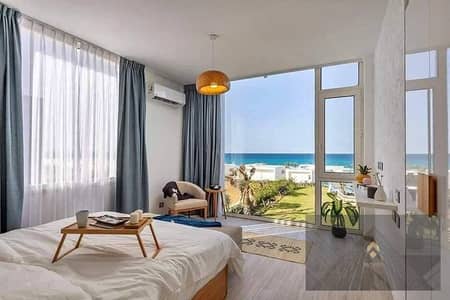شاليه صف اول _ 150م Full sea view بأميز لوكيشن فى La Vista الساحل الشمالى