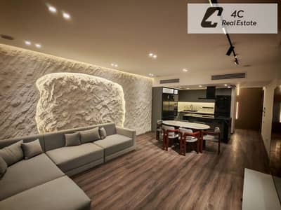 للبيع شقه 3غرف مع روف  تشطيب الترا سوبر لوكس- في فيفث سكوير المراسم-open view landscape - جاهزه للسكن ,والمعاينه