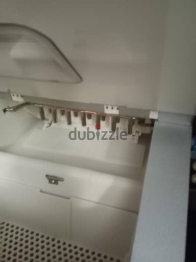 BERGEN ICE MAKER صناعه ثلج جديده من الخارج