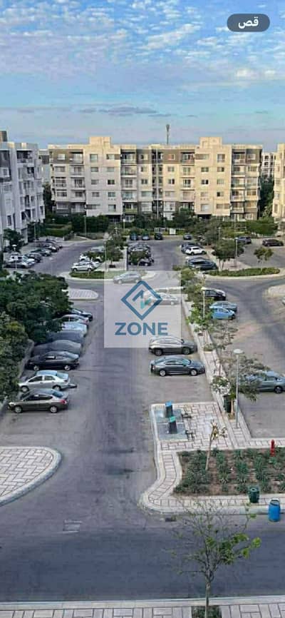 شقة للبيع بمدينتي B10 دور خامس بحري صريح فيو شارع 140م بموقع مميز وسعر 7مليون 800 الف