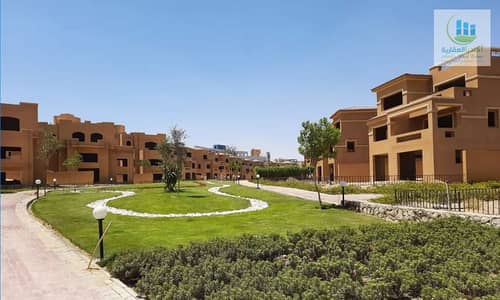 On the landscape Villa 6Bed- Townhouse 380m For Sale In Katameya Gardens Near AUC, Mivida Emaar, Mountain View Exicteive, Hyde Park and Katameia Dunes