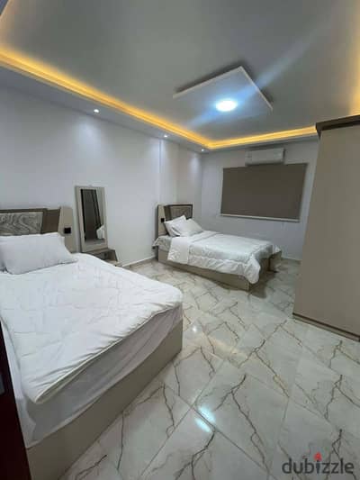 Available studio for girls only in Compound Ziznya