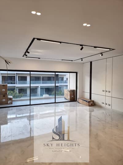 Apartment for rent in Lake View Residence, air conditioners, kitchen with appliances, ultra superlux finishing