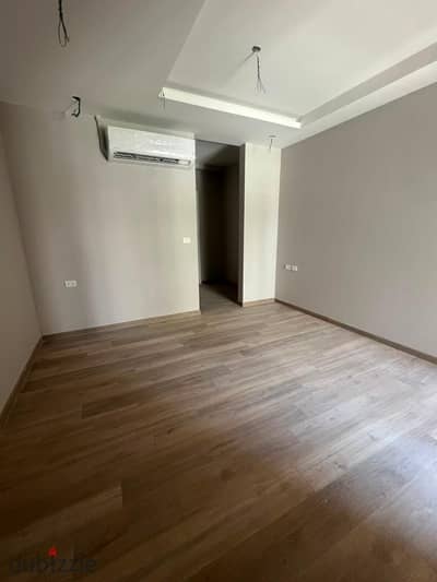 Apartment for Sale in Village West Compound – Sheikh Zayed