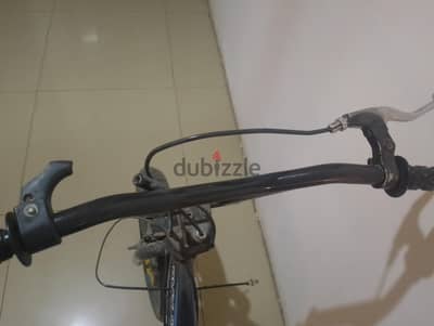 عجله BMX حاله شبه كويسه  تحتاج فرامل خلفيه