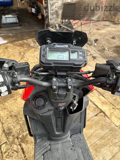 سكوتر كواي 200cc