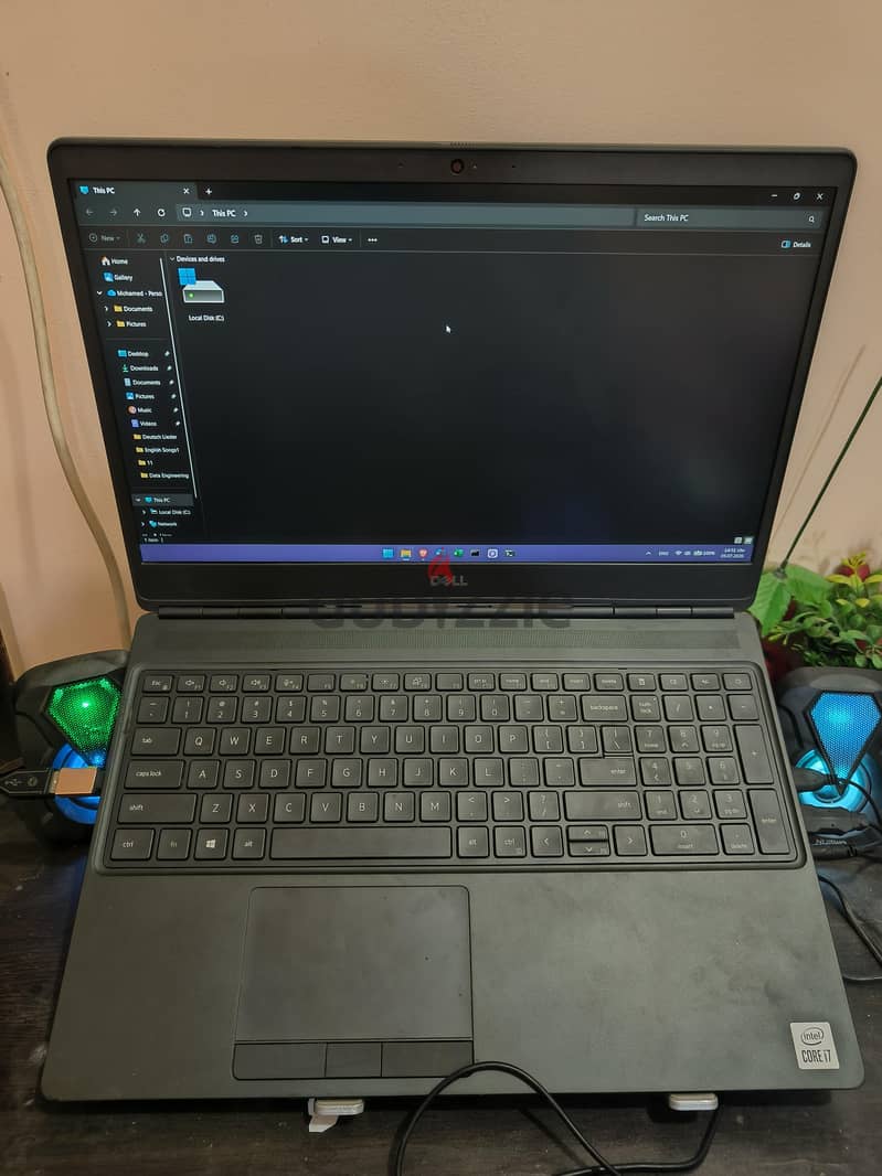 Dell Precision 7550 1