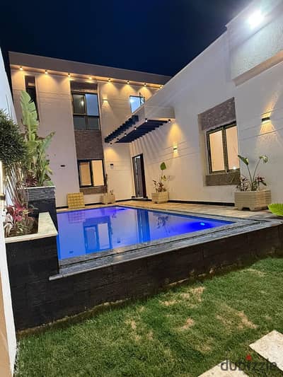 فيلا مسجلة بتسهيلات بكنيج ناضية