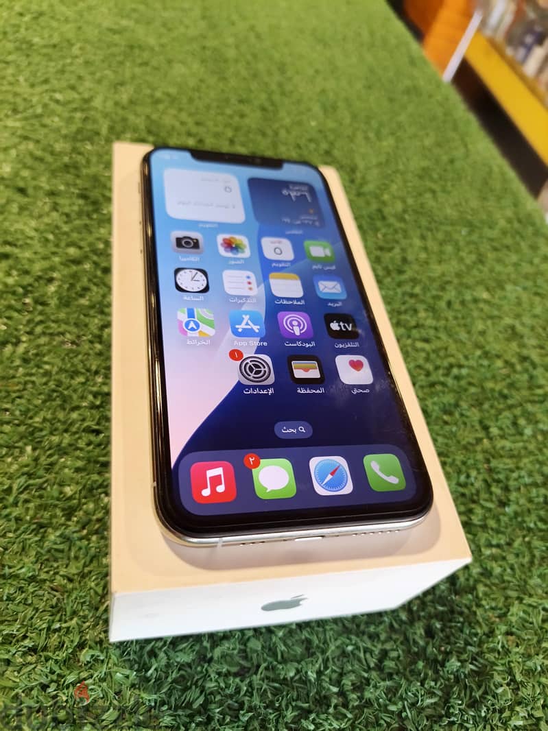 Apple - iPhone XS 1