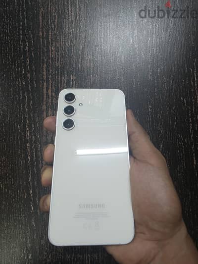 Samsung S23